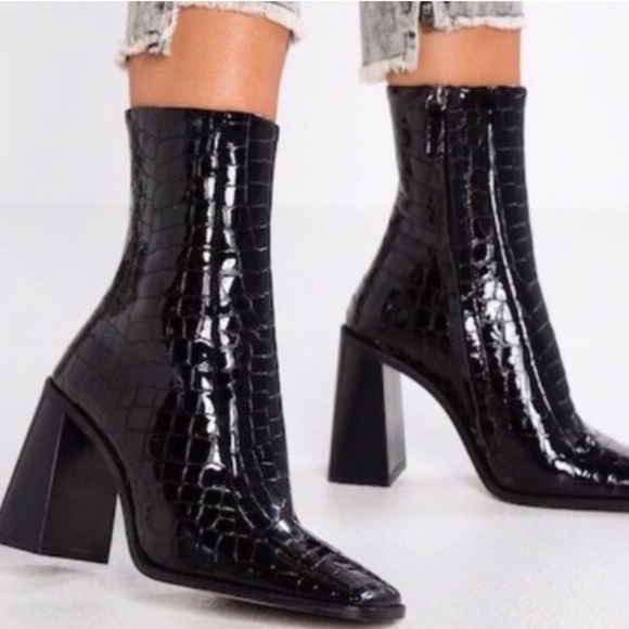 Topshop Shoes - Fabulous topshop hurricane ankle boots